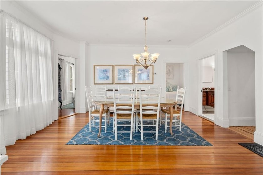 Located in one of Newport's most desirable and walkable - photo 5
