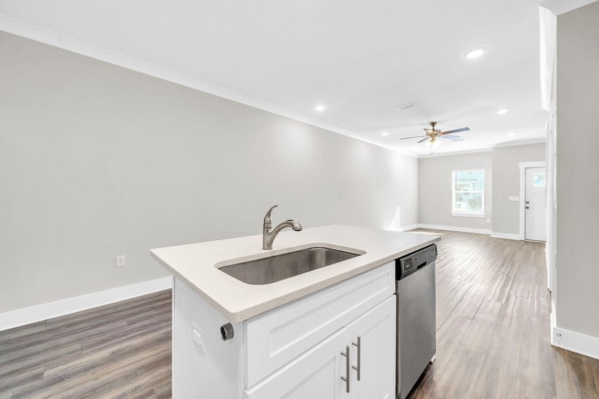 Affordable 3BR / 2.5 BA open floor plan that backs up to the - photo 12