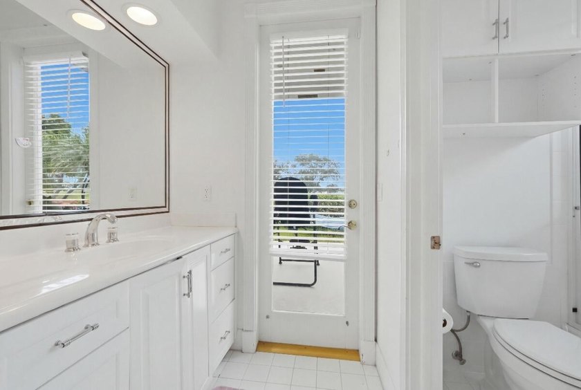 Discover comfortable living in this spacious five-bedroom, 4 - photo 26