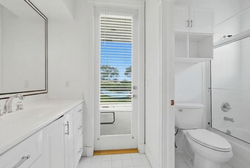 Discover comfortable living in this spacious five-bedroom, 4 - photo 40