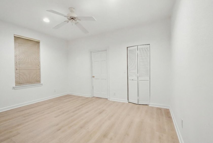 Discover comfortable living in this spacious five-bedroom, 4 - photo 46