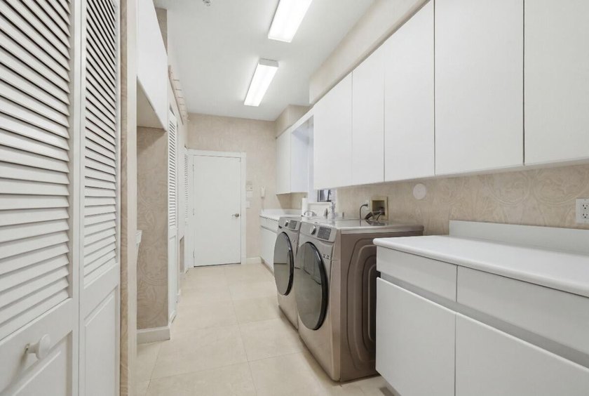 Discover comfortable living in this spacious five-bedroom, 4 - photo 49