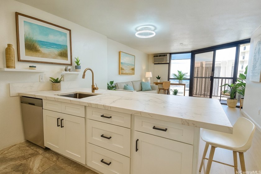Conveniently located 2 bedroom 2 bathroom condo with ocean - photo 3