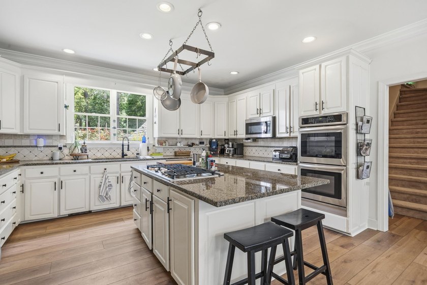 Don't miss this incredible opportunity to own a spacious custom - photo 19