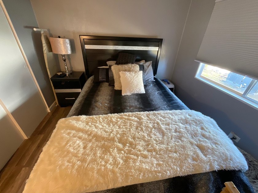 Your search is over! Welcome to this beautifully decorated - photo 33
