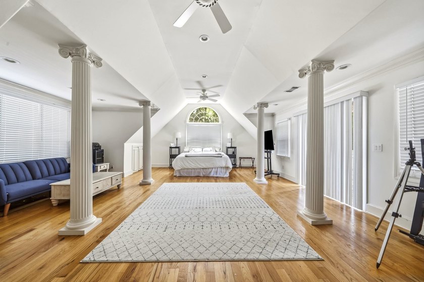 Don't miss this incredible opportunity to own a spacious custom - photo 48