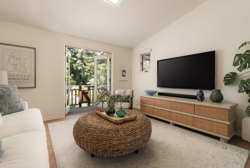 Privately situated on a cul-de-sac within coveted Birnam Wood - photo 11