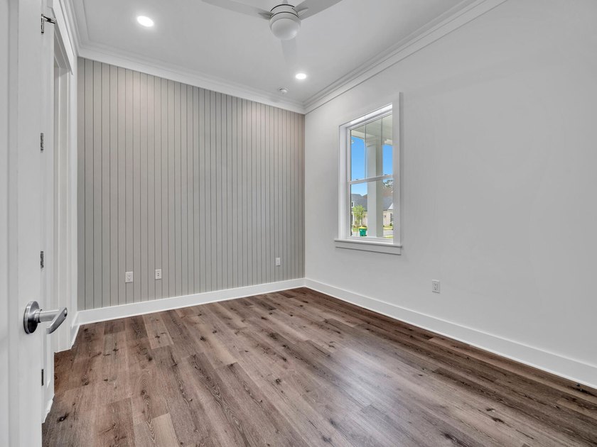 PRICE IMPROVEMENT! Exquisitely designed, 4 Bed, 3 1/2 half bath - photo 32