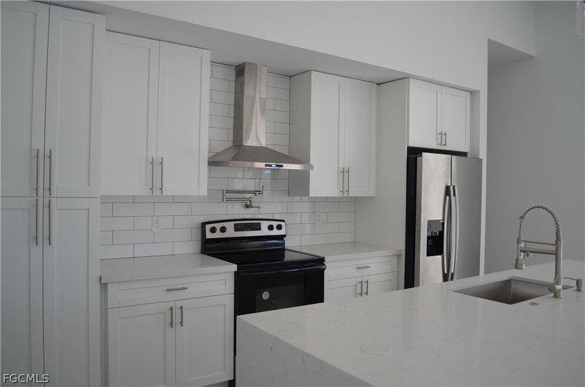 Embrace luxury living in this brand new single-family home in - photo 7