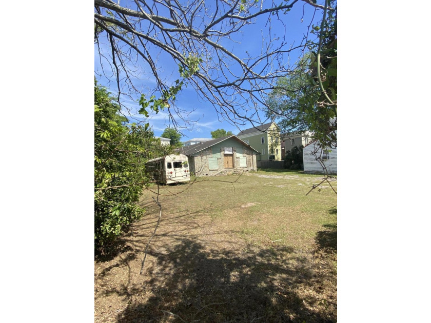 Located at 152 President Street and 148 President Street, this - photo 5