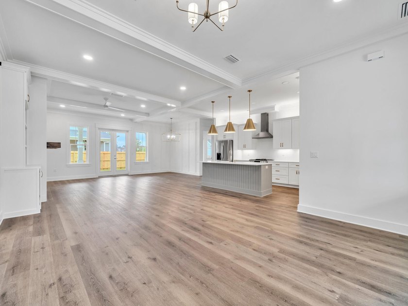 PRICE IMPROVEMENT! Exquisitely designed, 4 Bed, 3 1/2 half bath - photo 48
