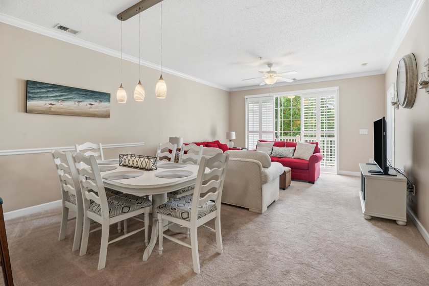 Live Where Every Day Feels Like a Vacation! Fully furnished and - photo 7