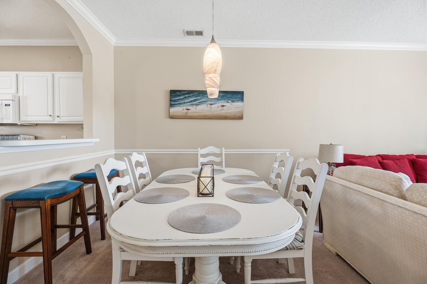 Live Where Every Day Feels Like a Vacation! Fully furnished and - photo 8