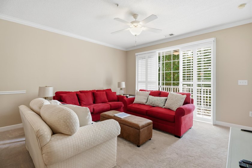 Live Where Every Day Feels Like a Vacation! Fully furnished and - photo 10