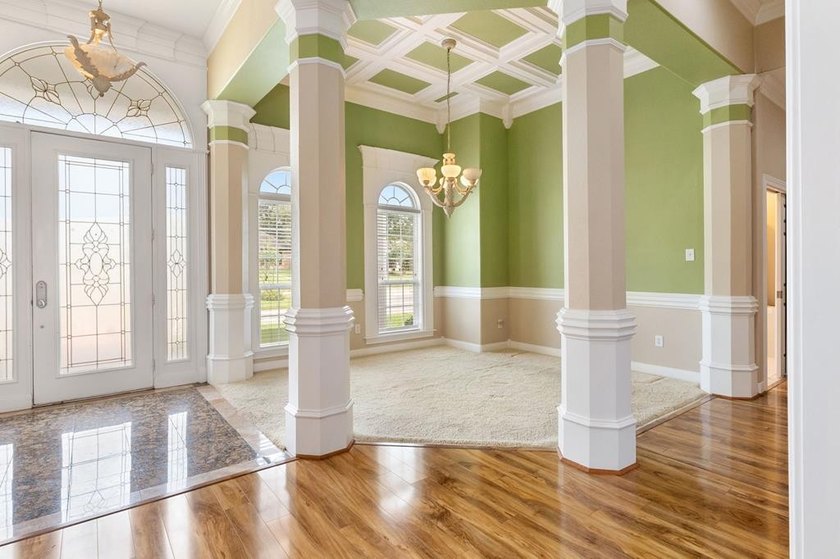 Experience a life of luxury at this gorgeous golf course home - photo 8