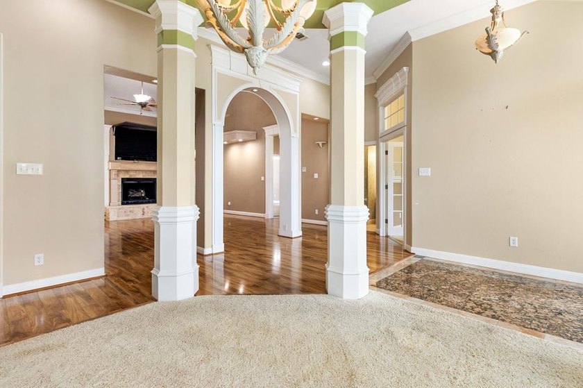 Experience a life of luxury at this gorgeous golf course home - photo 9