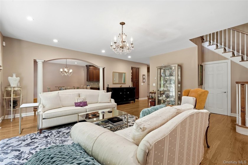 Luxury, privacy and low-maintenance living come together in this - photo 5