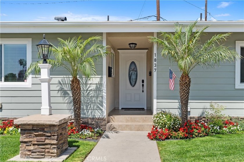 Welcome to 1837 N Studebaker Road, Long Beach - a beautifully - photo 2