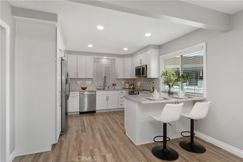 Welcome to 1837 N Studebaker Road, Long Beach - a beautifully - photo 7