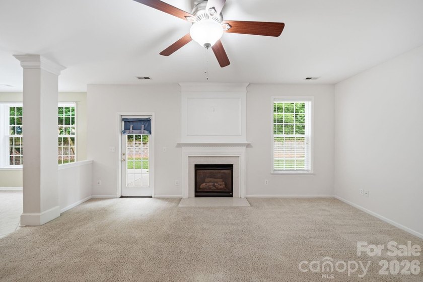 Welcome home to this beautifully maintained 4 bedroom, 2.5 - photo 13