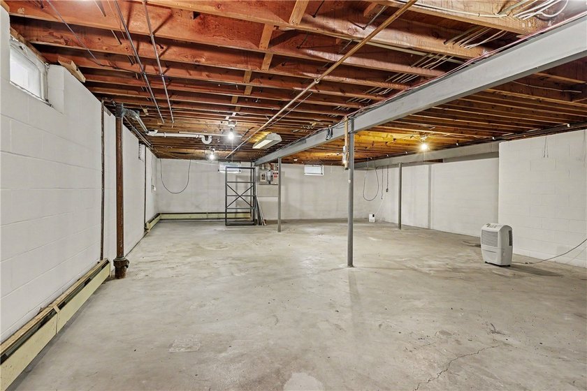 With fresh cosmetic updates throughout, 25 Gayla Dr reflects the - photo 22