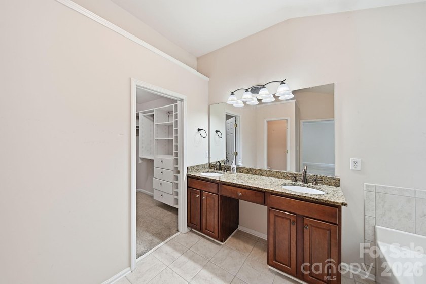 Welcome home to this beautifully maintained 4 bedroom, 2.5 - photo 23