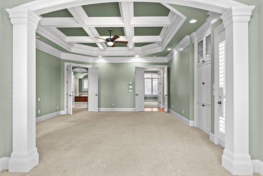 EXQUISITE CASTLE-LIKE ESTATE WITH SUNNING GOLF COURSE VIEWS ! - photo 28