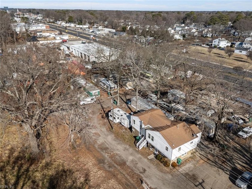 Sale of Arch Mobile Home Park. 30 Lots Total. 3 Apartments. Same - photo 2