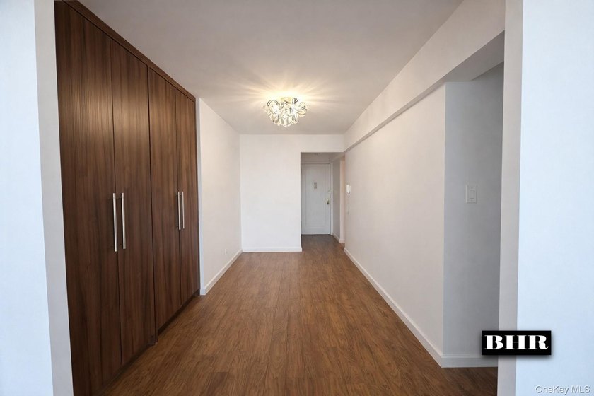 Sheepshead Bay .... Fully renovated 2-bedroom, 1-bath apartment - photo 9