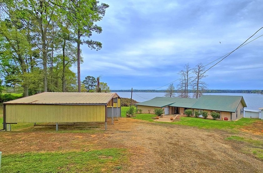 GREAT WATERFRONT RETIREMENT/INVESTMENT PROPERTY on Patroon - photo 10