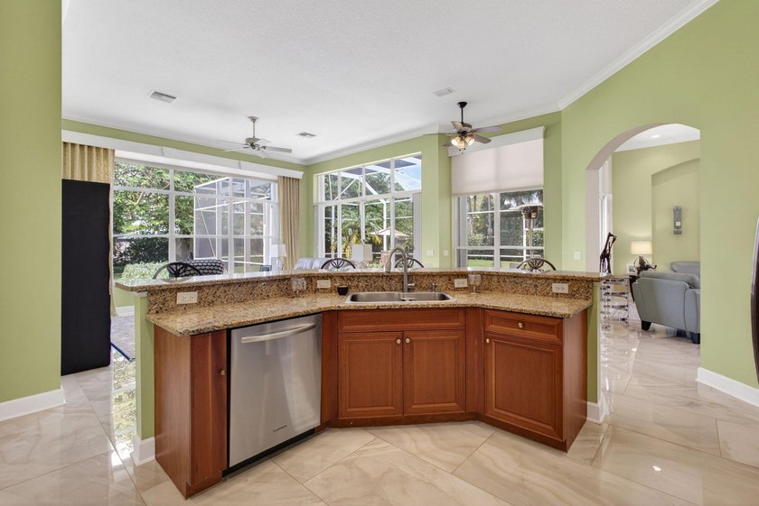 Welcome to this thoughtfully designed four-bedroom, three-bath - photo 20