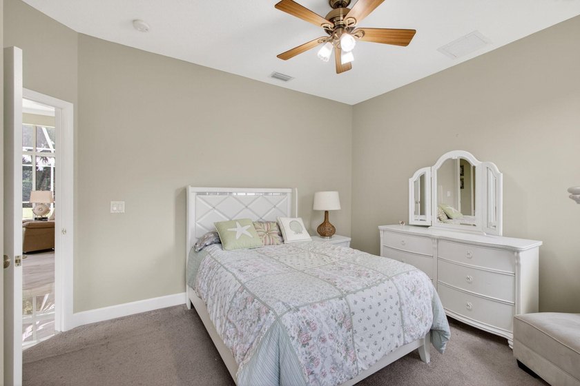 Welcome to this thoughtfully designed four-bedroom, three-bath - photo 36