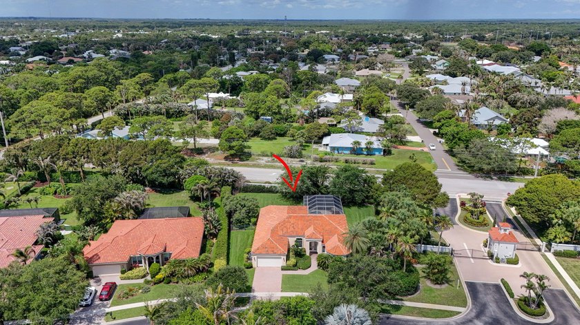 Welcome to this thoughtfully designed four-bedroom, three-bath - photo 47