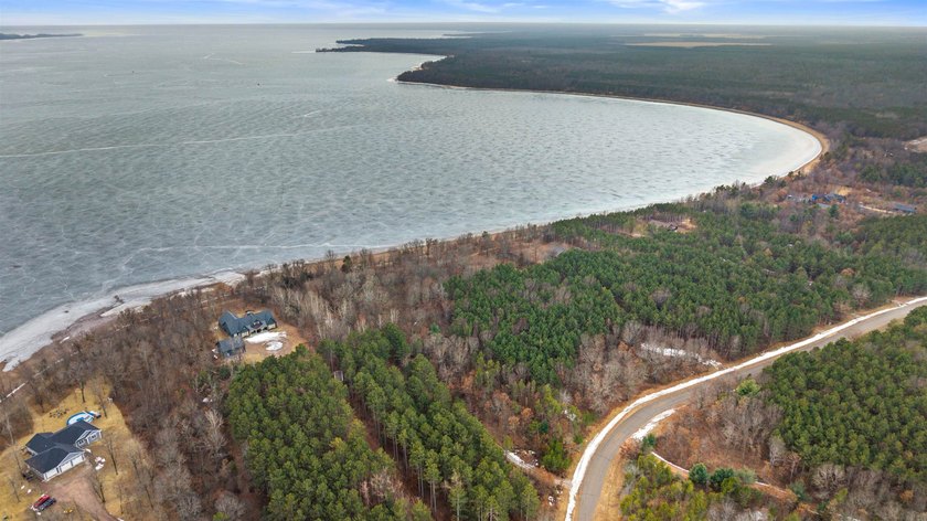 Discover the perfect spot for your dream home or lakeside - photo 12