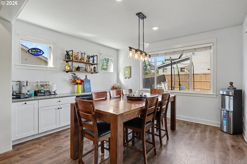 Welcome to your Dream Multi-Generational Home! This Exquisite - photo 14