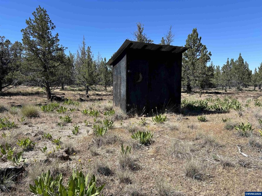 Highly coveted buildable lot inside 3 Rivers gated community - photo 14