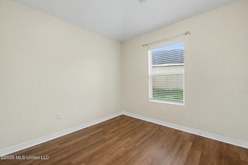 Welcome to Turtle Creek! This well-maintained 3-bedroom, 2-bath - photo 15