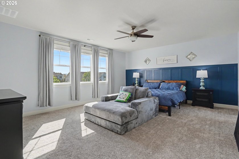 Welcome to your Dream Multi-Generational Home! This Exquisite - photo 16