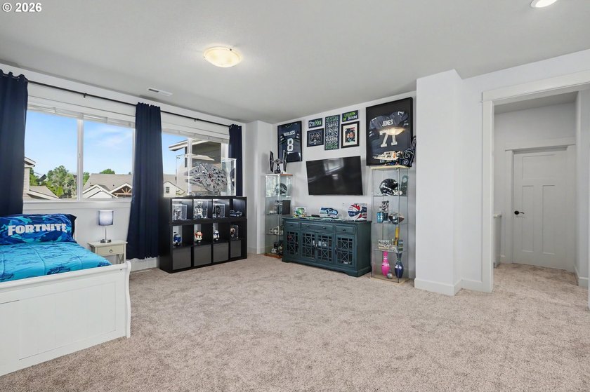 Welcome to your Dream Multi-Generational Home! This Exquisite - photo 24