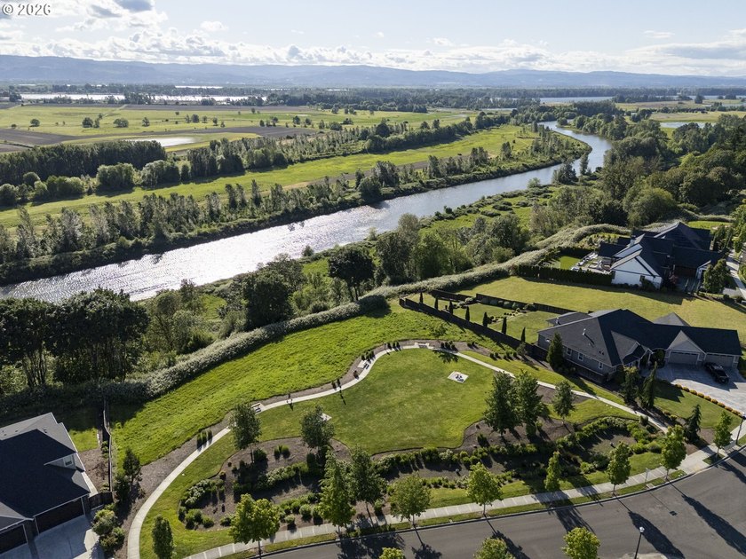 Welcome to your Dream Multi-Generational Home! This Exquisite - photo 44