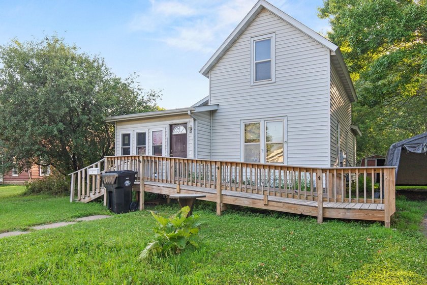Great investment opportunity! Bring your ideas and transform - photo 2