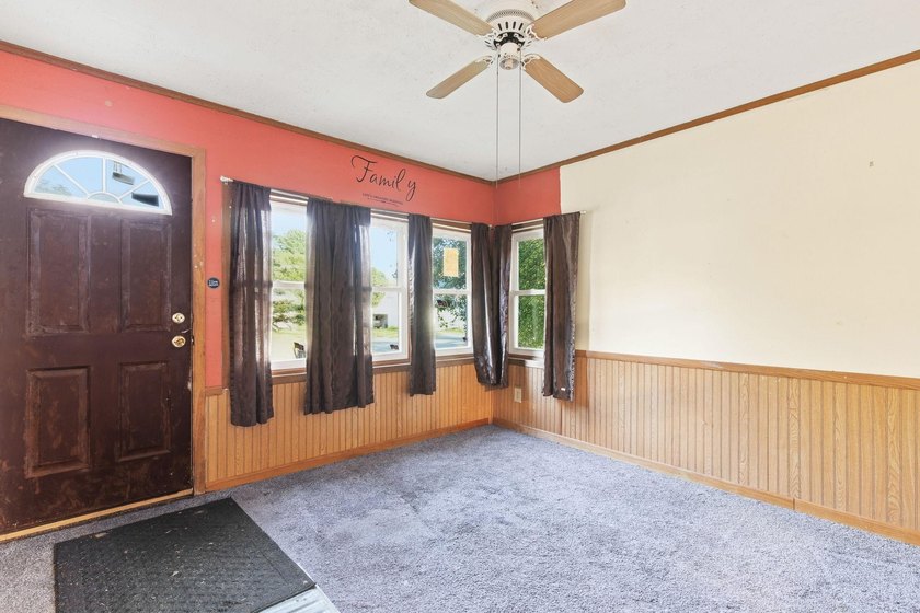 Great investment opportunity! Bring your ideas and transform - photo 6