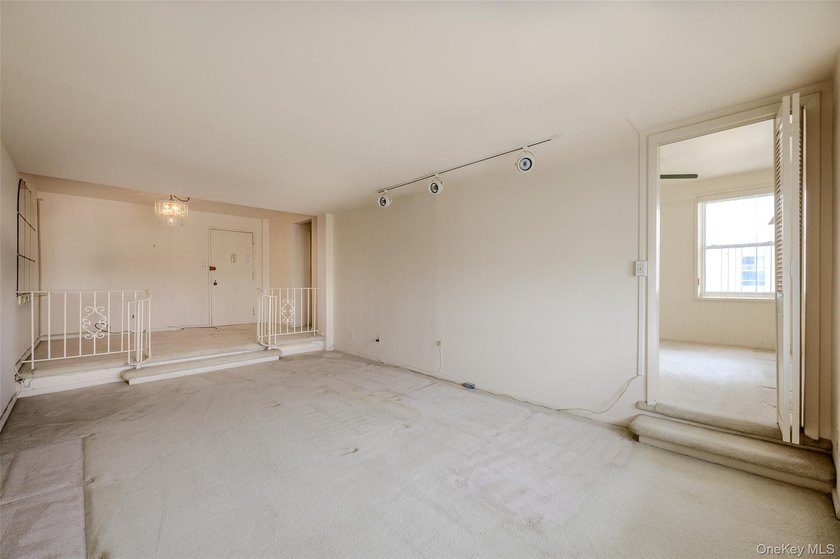Enjoy coastal living at the Parker Deauville, an oceanfront coop - photo 10