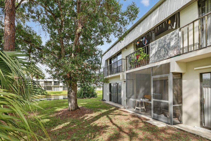 Exceptional one bedroom, one bath property with stone - photo 23