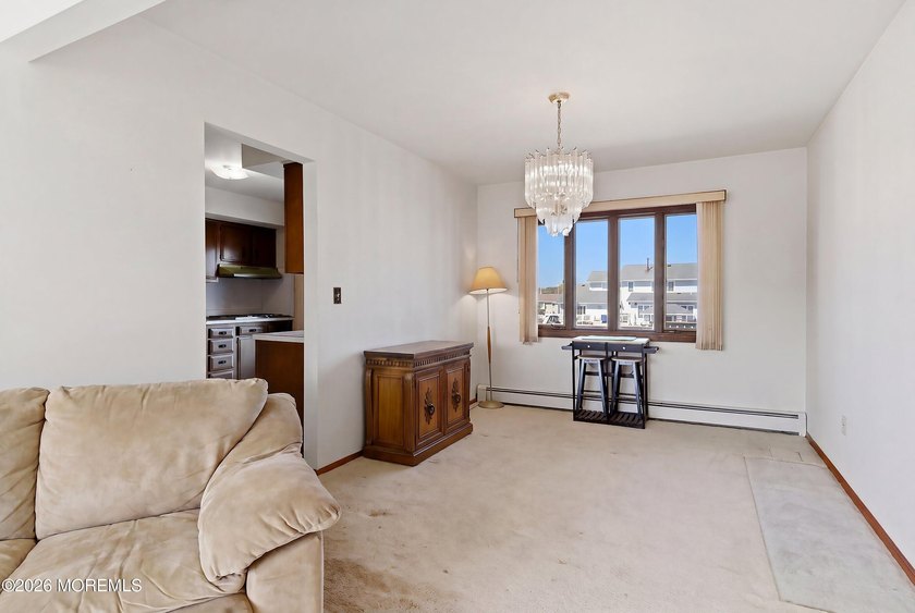 Welcome to 616 Baron! This is the perfect set-up for a two - photo 7