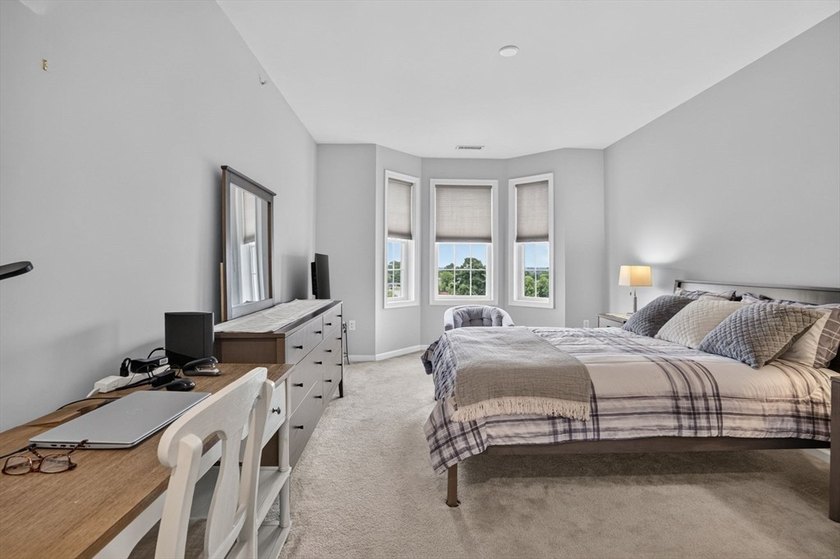 Enjoy carefree living in this desirable 62+ community! This - photo 16