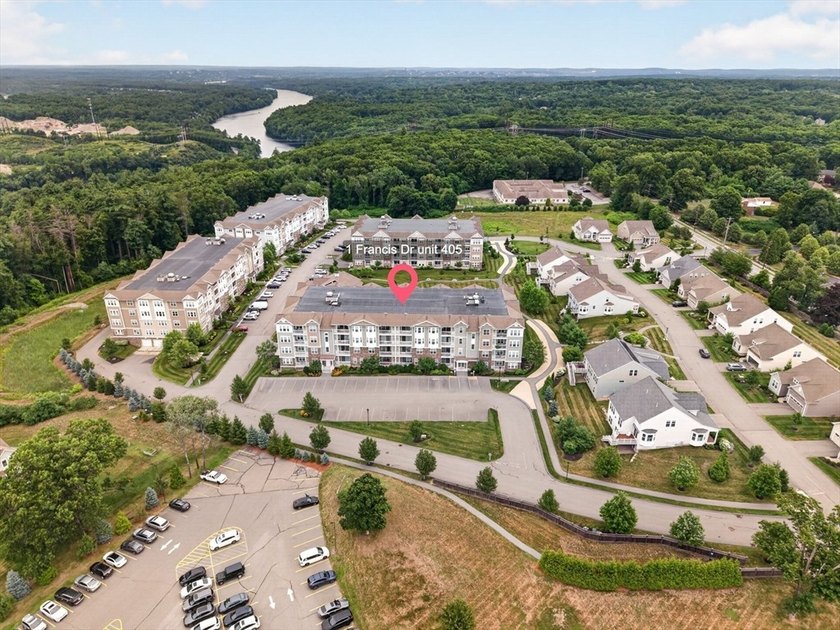 Enjoy carefree living in this desirable 62+ community! This - photo 34