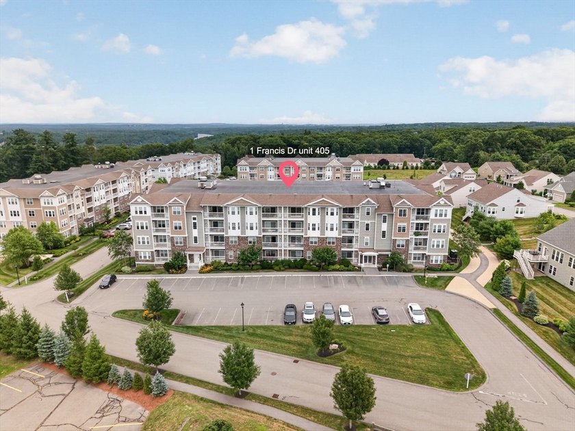 Enjoy carefree living in this desirable 62+ community! This - photo 36