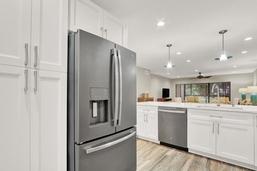 Welcome To This Beautifully Updated 2 Bedroom 2 Bathroom Condo - photo 5