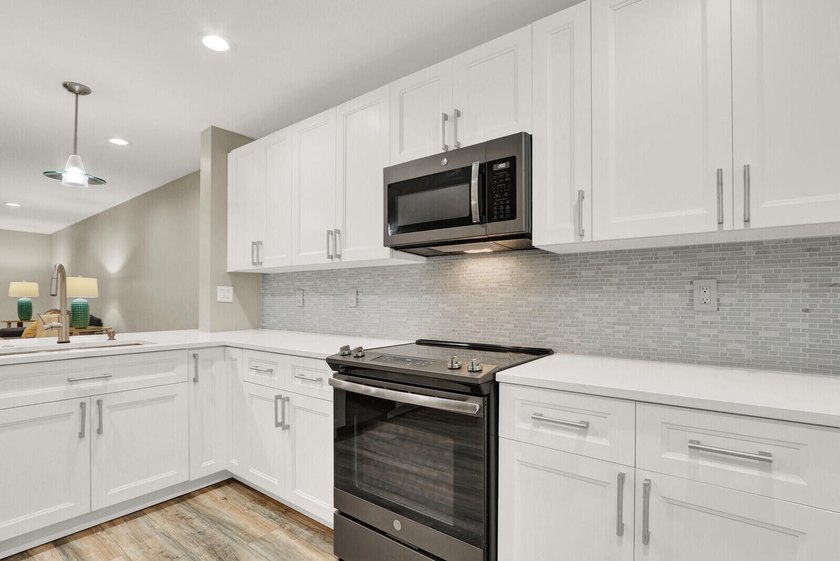 Welcome To This Beautifully Updated 2 Bedroom 2 Bathroom Condo - photo 7